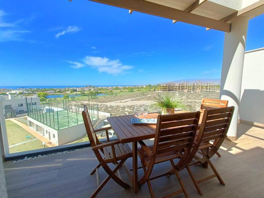 Nuevo Atico Toyo. Vistas Al Mar, Terraza, Solarium, Piscina, A/A, Wifi Y Garaje Διαμέρισμα El Toyo Εξωτερικό φωτογραφία